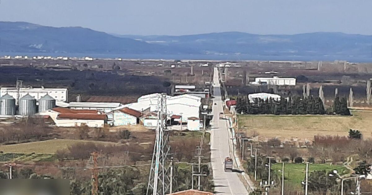 EFSANE MANZARALI 2+1 ARAKAT 3.KAT ASANSÖRLÜ DAİRE AÇIK OTOPARKLI